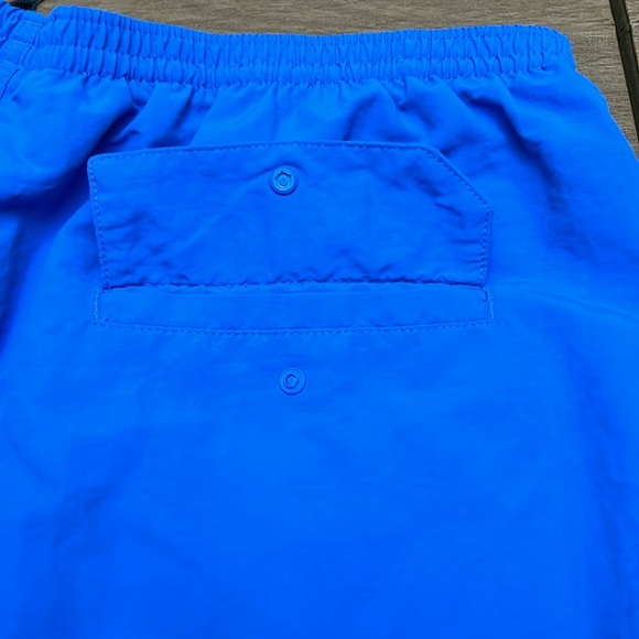 4 for $20 Patagonia shorts blue size XL with liner - Picture 4 of 9